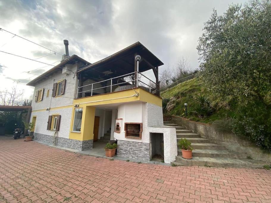 La Casa Nel Bosco Villa Ronco Scrivia Exterior photo